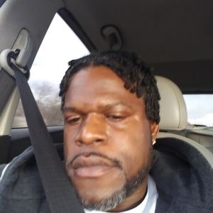 Meet your Posher, Jemell